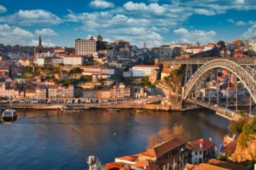 Le Portugal nommé meilleure destination de vacances d'été pour les plus de 50 ans avec des attractions "liste de seaux"