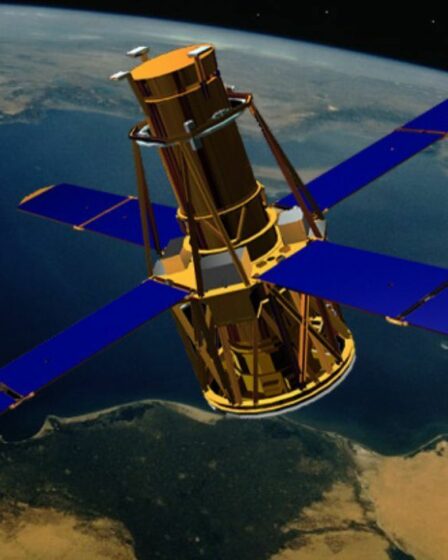 Le mystère du satellite tombé de la NASA alors que le suivi laisse entrevoir un éventuel atterrissage forcé en Afrique du Nord