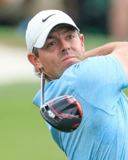 Rory McIlroy mis au défi d'avoir utilisé des airpods dans une interview historique des Masters pendant la manche