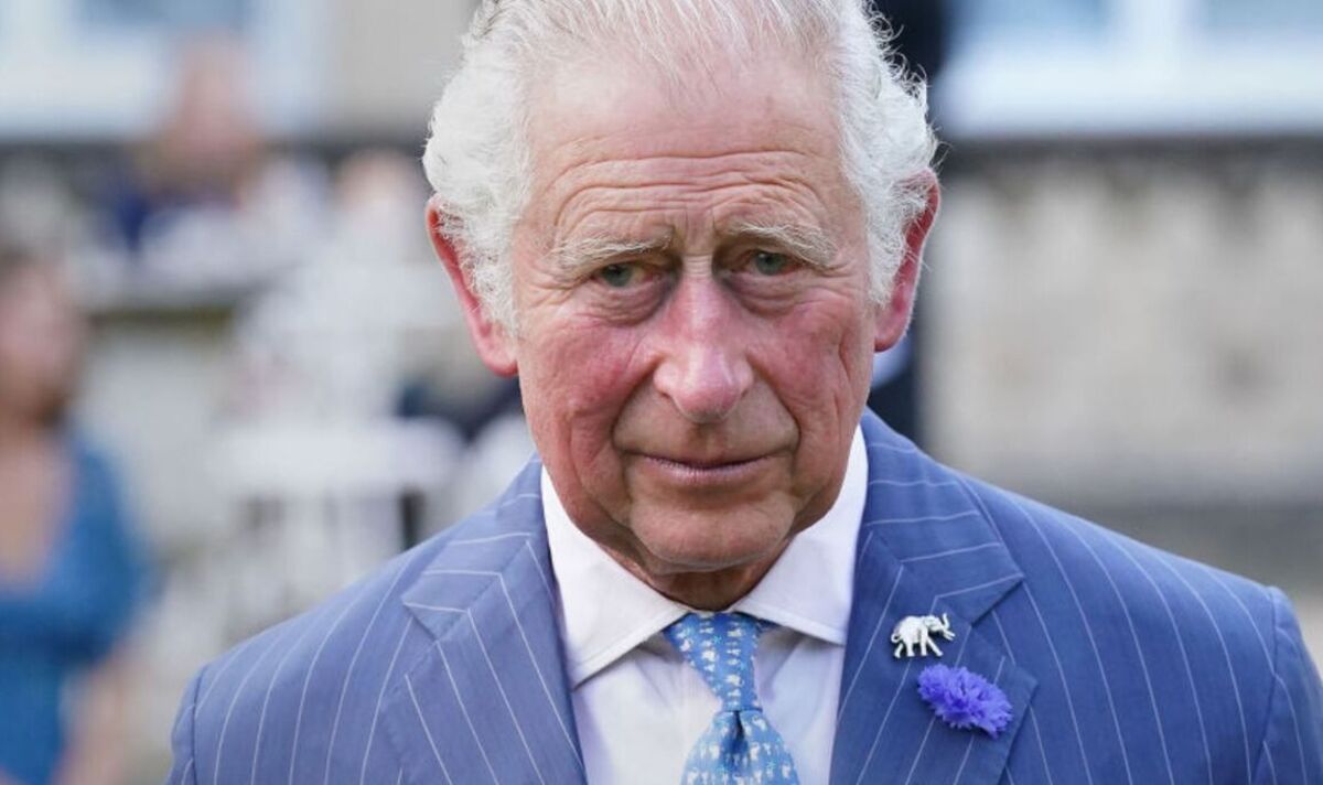 Royal Family LIVE: Charles essaie "désespérément" de construire des ponts avec Harry et Meghan