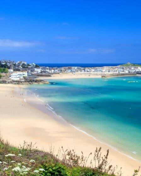 La plus belle plage de Grande-Bretagne nommée pour la vague de chaleur des jours fériés - liste complète