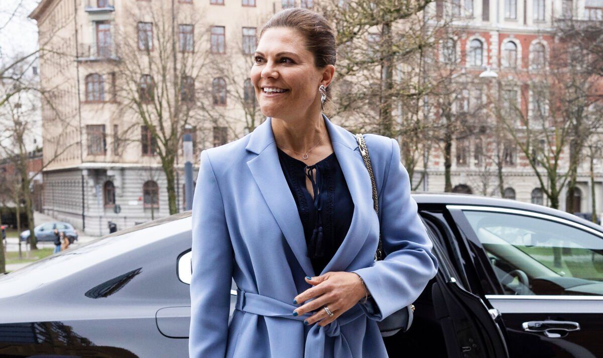 La princesse héritière Victoria de Suède lance une nouvelle tendance avec une bague de fiançailles « sophistiquée » de 100 000 £