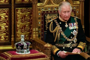 Le roi Charles quittera l'abbaye de Westminster avec une couronne "significative" de 2,5 millions de livres sterling - expert