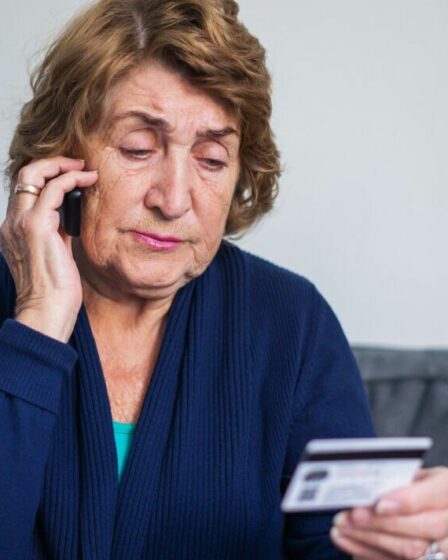 Les députés exigent un versement de 5 millions de livres sterling pour les retraités victimes de fraude