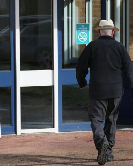 Les personnes âgées "laissées en larmes" après avoir été empêchées de voter pour des changements d'identité controversés