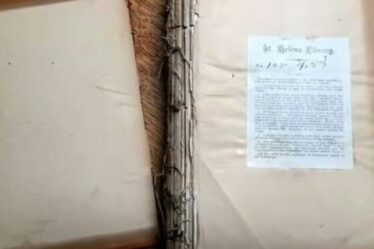 Livre retourné à une bibliothèque locale après 96 ans - avec des amendes de 1,5 k £