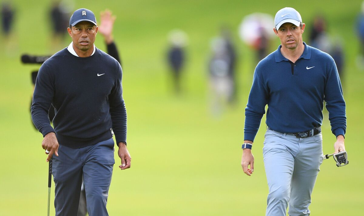 Tiger Woods intervient pour aider Rory McIlroy après avoir repéré un problème avec le swing de golf