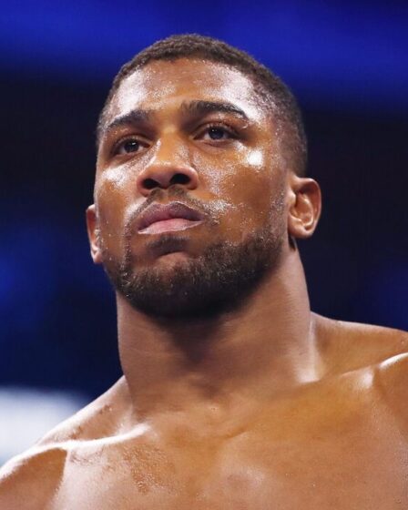 Anthony Joshua accusé d'avoir embouteillé le combat de Tyson Fury alors qu'AJ "choisit de ne pas prendre le combat"