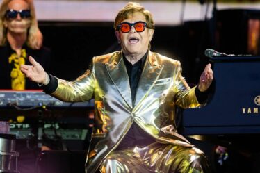 Elton John partage un message dévastateur avec les fans après l'incroyable set de Glastonbury