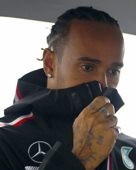 F1 LIVE: Lewis Hamilton dans la bévue de Mercedes alors que l'effronté George Russell veut une enquête