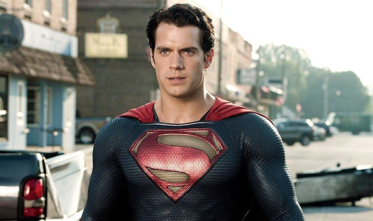 James Gunn vient de confirmer le nouveau casting de Superman et le remplacement favori des fans d'Henry Cavill
