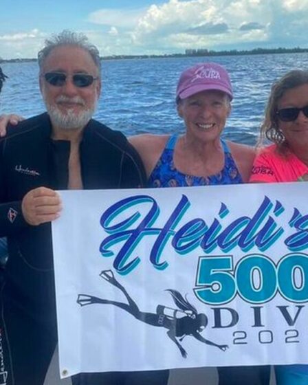 La plongeuse Heidi, 73 ans, perd une jambe après que le requin a bondi alors qu'elle escaladait l'échelle du bateau