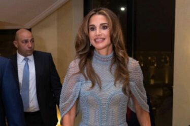 La reine Rania porte "l'un de ses plus beaux looks" lors d'un gala de charité glamour