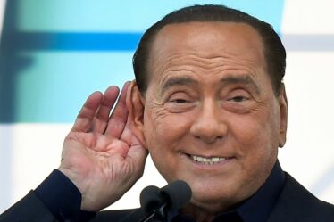 La vie privée débridée de Silvio Berlusconi : soirées Bunga bunga et sexe avec "8 femmes par nuit"