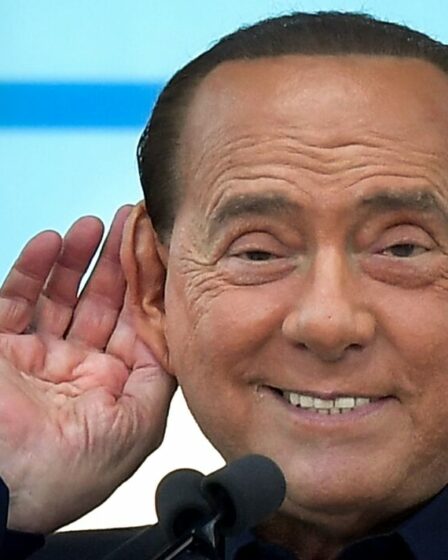 La vie privée débridée de Silvio Berlusconi : soirées Bunga bunga et sexe avec "8 femmes par nuit"