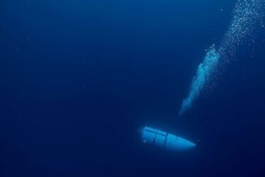 L'équipe de recherche secondaire du Titanic "entend des coups" donnant l'espoir que les explorateurs disparus sont toujours en vie