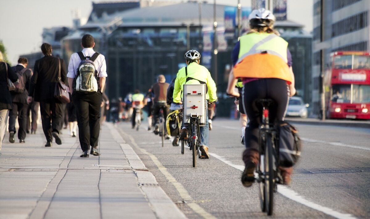 Les cyclistes portant des équipements de sécurité sont considérés comme "moins que pleinement humains", selon une étude