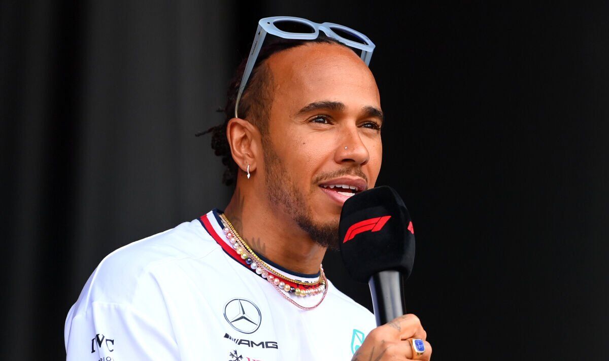 Lewis Hamilton prend ses distances avec Mercedes alors que Toto Wolff penche pour Red Bull
