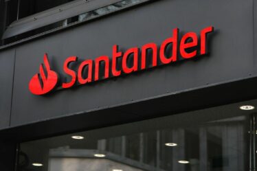 Santander lance un nouveau compte d'épargne offrant 30 £ par mois plus un taux d'intérêt de 3,5 %