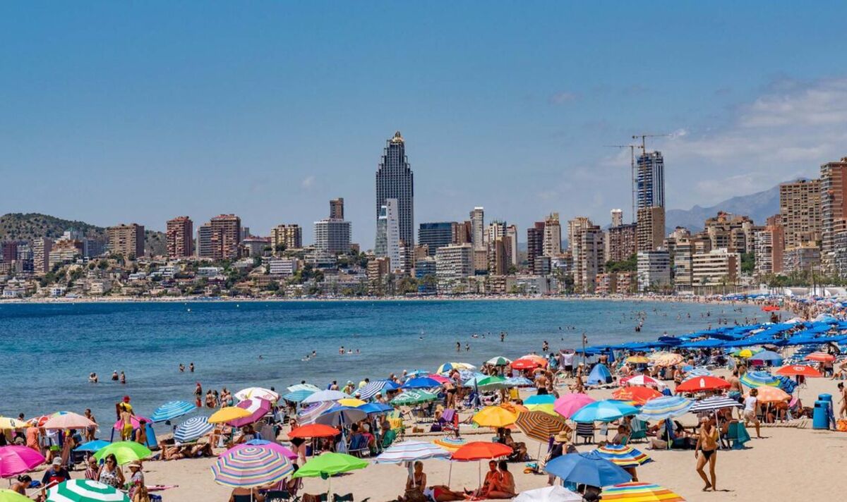 Les vacanciers britanniques en Espagne ont averti qu'ils risquaient des amendes pour la nouvelle règle sur les plages