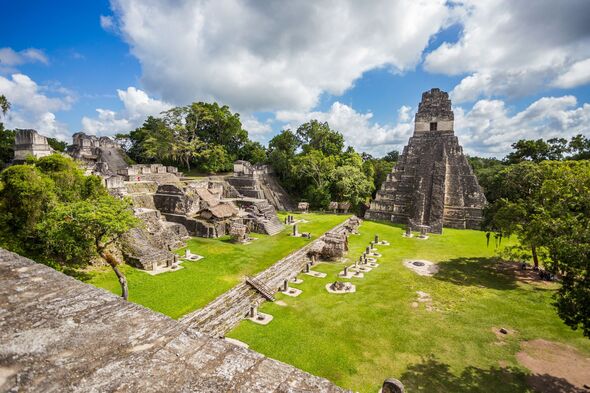 Ruines mayas du parc national de Tikal