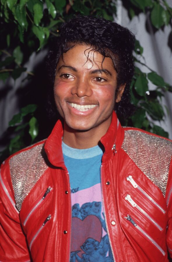 La sortie de Thriller de Michael Jackson a vu des changements subtils dans son apparence