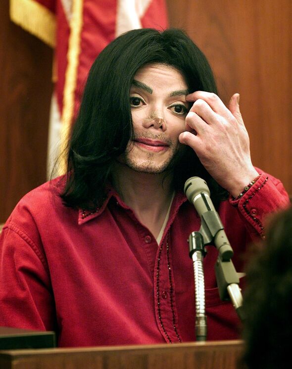 L'autopsie de Michael Jackson a révélé ses nombreuses opérations chirurgicales