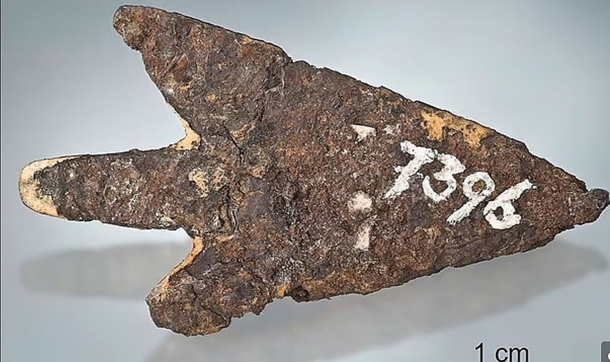 Des scientifiques découvrent une pointe de flèche vieille de 3 000 ans faite de «fer extraterrestre» en Suisse