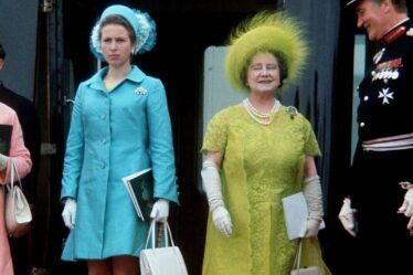 La reine mère a désapprouvé le style « audacieux » des années 1960 de la princesse Anne et l'a qualifié de « si moche »