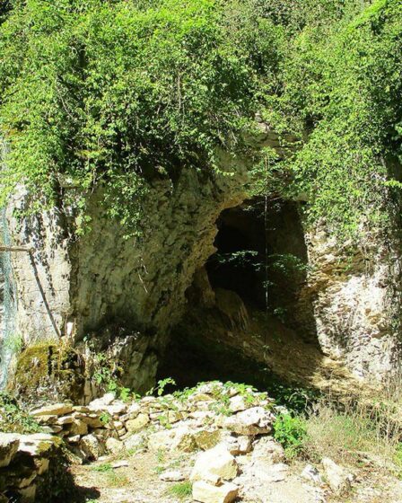 Un os ancien découvert dans une grotte française pourrait prouver l'existence d'une espèce humaine inconnue