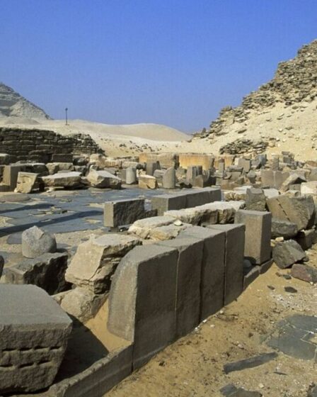 Des pièces cachées découvertes à l’intérieur d’une pyramide vieille de 4 400 ans pourraient révéler des secrets de l’Égypte ancienne