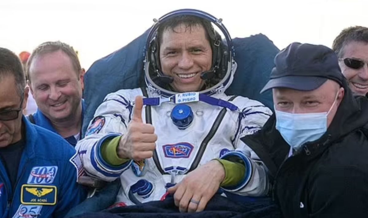 L'astronaute américain Frank Rubio bat le record après avoir passé 371 jours consécutifs dans l'espace