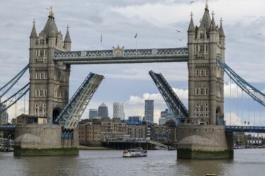 Le Tower Bridge de Londres n'a pas pu fermer, provoquant un chaos de circulation