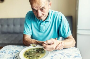 Maladie de Parkinson : les croyances courantes sur les déclencheurs remises en question par une nouvelle étude
