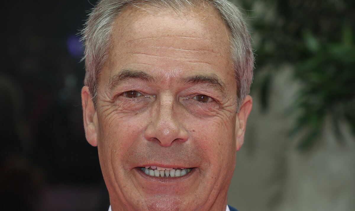 Nigel Farage salue le Brexit qui a fait de la Grande-Bretagne une nouvelle fois une superpuissance mondiale