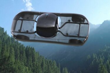 Voiture volante « de type OVNI » avec un prix alléchant de 236 000 £ photographiée avant le lancement en 2025