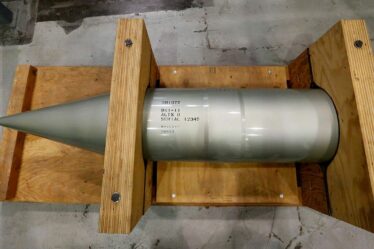 Avertissement nucléaire américain : un « signal » clair envoyé à la Russie alors qu’une nouvelle méga-bombe entre en production