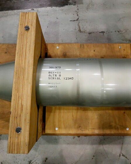 Avertissement nucléaire américain : un « signal » clair envoyé à la Russie alors qu’une nouvelle méga-bombe entre en production