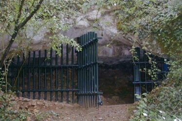 Des archéologues stupéfaits par la découverte d'un nid d'humains anciens au plus profond du système de grottes françaises