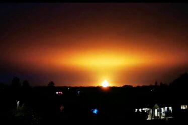 Explosion d'Oxford EN DIRECT : une énorme boule de feu illumine le ciel au-dessus de la ville