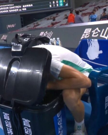 Jannik Sinner vomit dans une poubelle à l'Open de Chine alors que l'Italien remporte le match malgré sa maladie