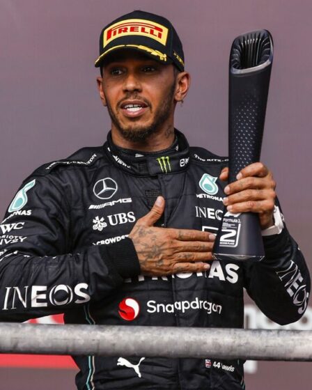 La disqualification de Lewis Hamilton pour voiture illégale expliquée par le patron de Mercedes « embarrassé »