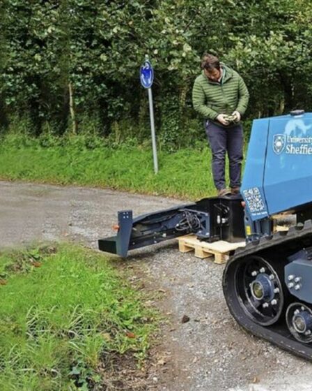 Le premier tracteur IA de Grande-Bretagne aide les jeunes agriculteurs à préparer l'avenir