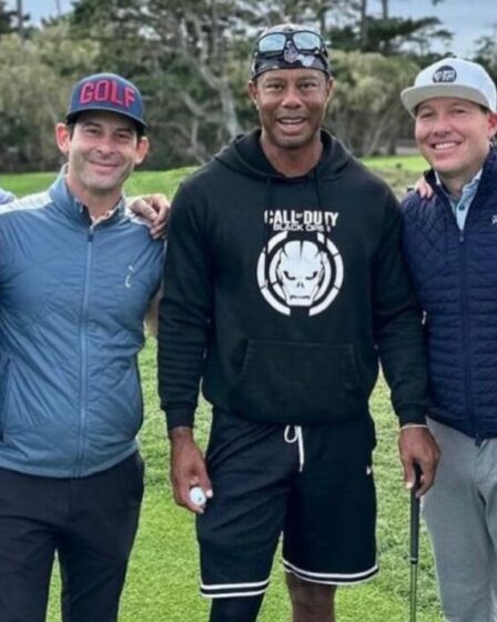 Tiger Woods laisse les golfeurs perplexes en jouant à Pebble Beach avec un sweat à capuche « Call of Duty »