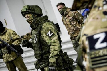 Un transfuge militaire russe expose des fosses de torture malades dans les bases militaires de Poutine