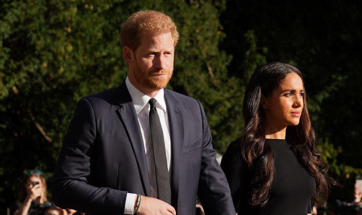 Famille royale EN DIRECT : le prince Harry et Meghan Markle en « mode panique totale » après la catastrophe
