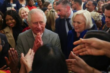 King a célébré son 75e anniversaire avec un dîner – et un rameau d'olivier