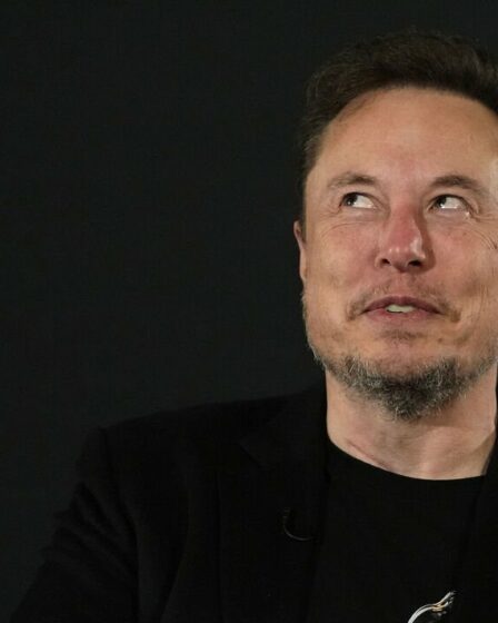 Les entreprises suspendent leur publicité sur X après qu'Elon Musk ait fait l'éloge d'un tweet antisémite