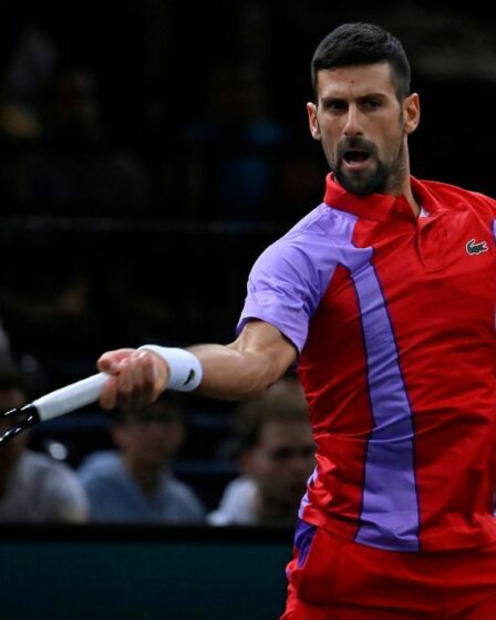 Novak Djokovic montre à Carlos Alcaraz comment procéder avec la victoire de routine du Masters de Paris