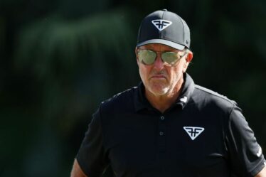 Phil Mickelson recharge la dispute sur la PGA alors que l'affiche du LIV appelle au limogeage du chef du golf